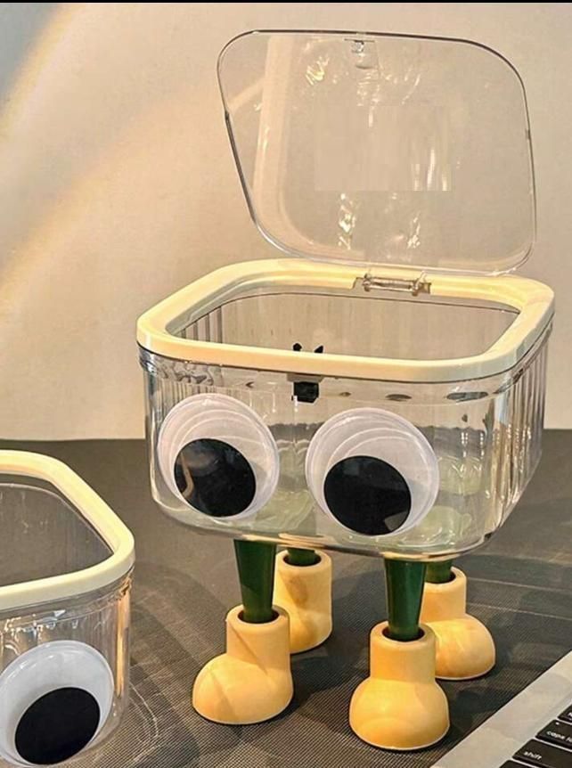 Cute Cartoon Trash Can with Lid